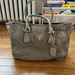 Prada Front Pocket Convertible Tote Vitello Daino medium, light grey